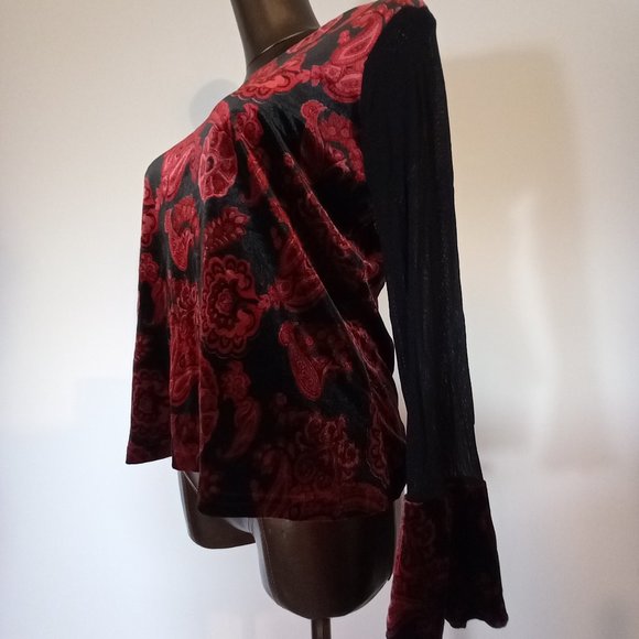 stretchy velvet floral print top with sheer sleeves & boat neck - Picture 12 of 13